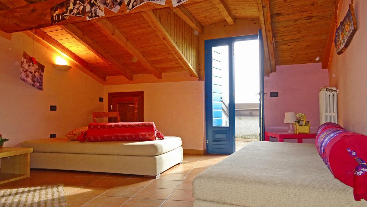 Ferienwohnung Rustico Colonna House By Gardadomusmea Vesio Exterior foto